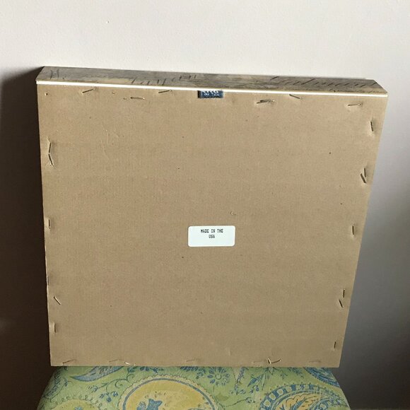 Regina Andrew Floral Still Life Print w/ Wooden Frame & Glass Front - Picture 6 of 6